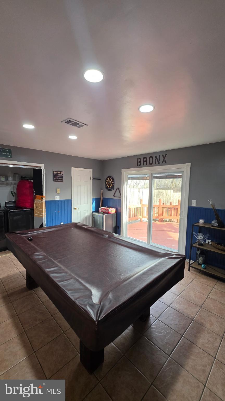 HIGHLAND VILLAS - Residential