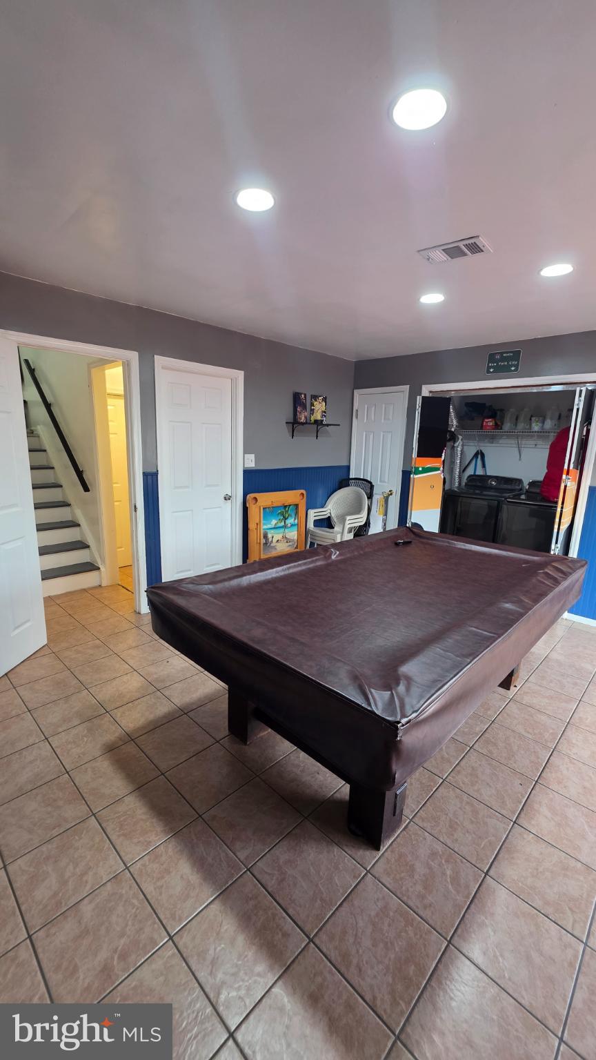 HIGHLAND VILLAS - Residential