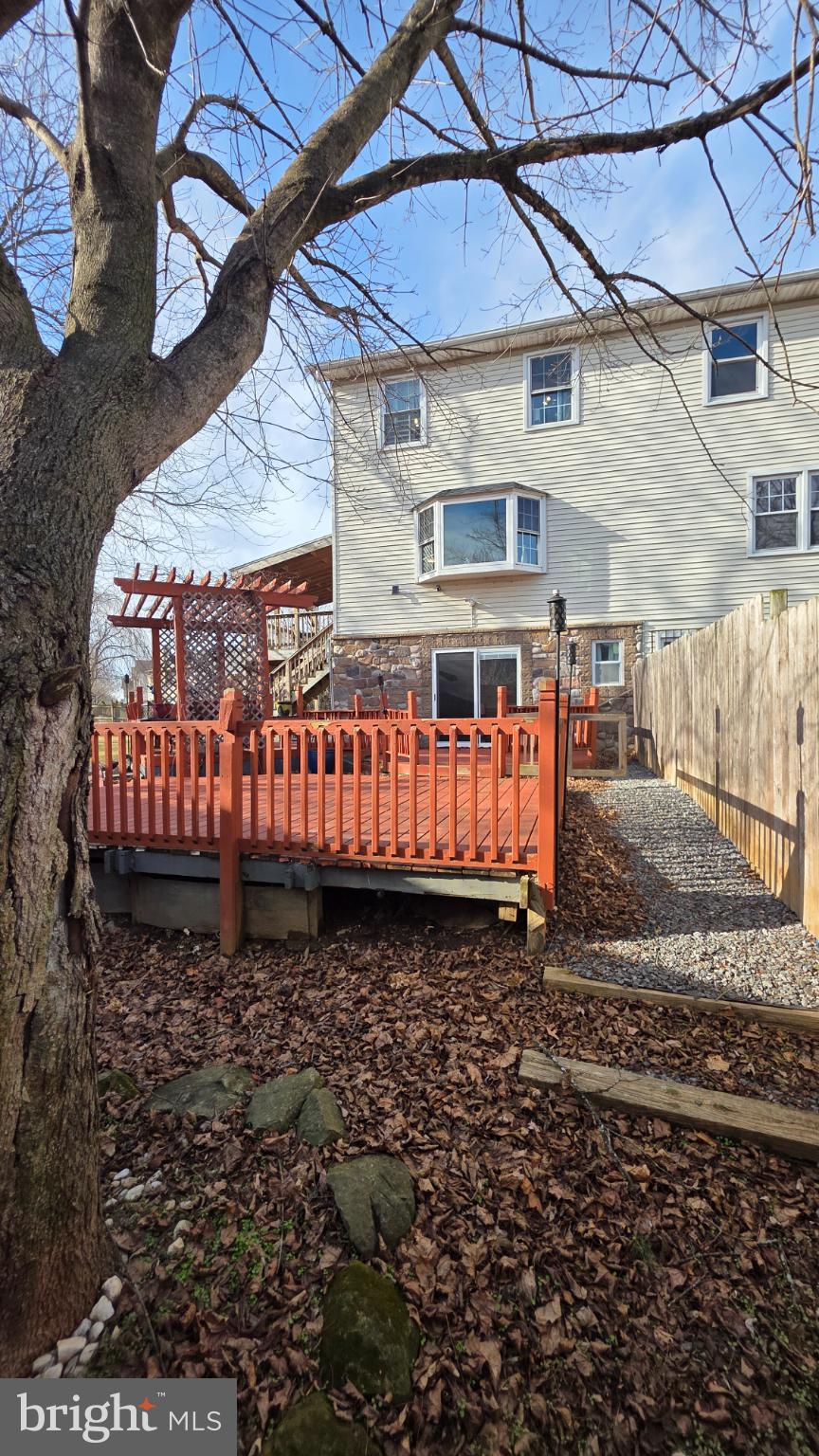 HIGHLAND VILLAS - Residential