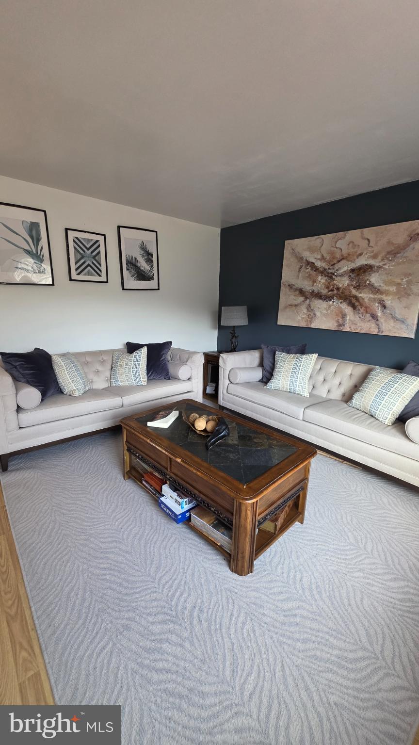 HIGHLAND VILLAS - Residential