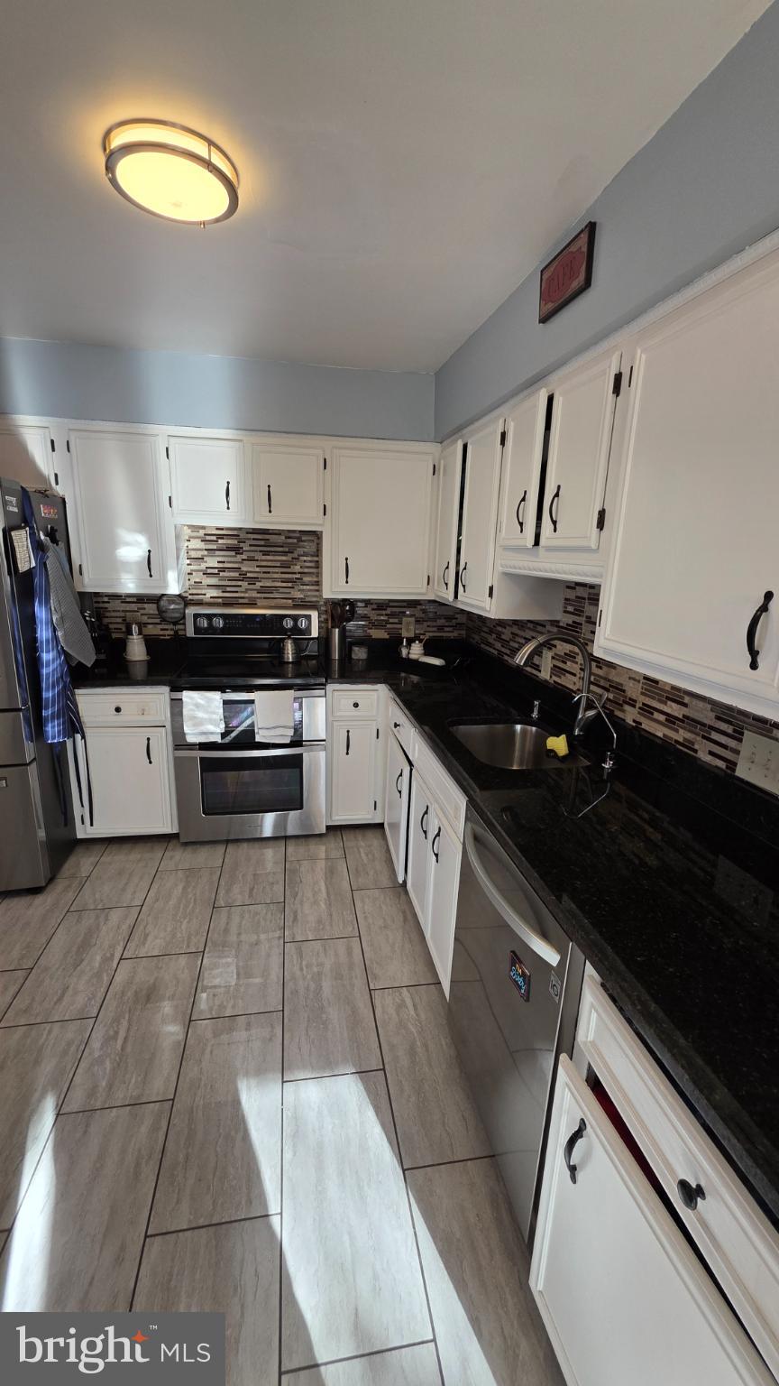 HIGHLAND VILLAS - Residential