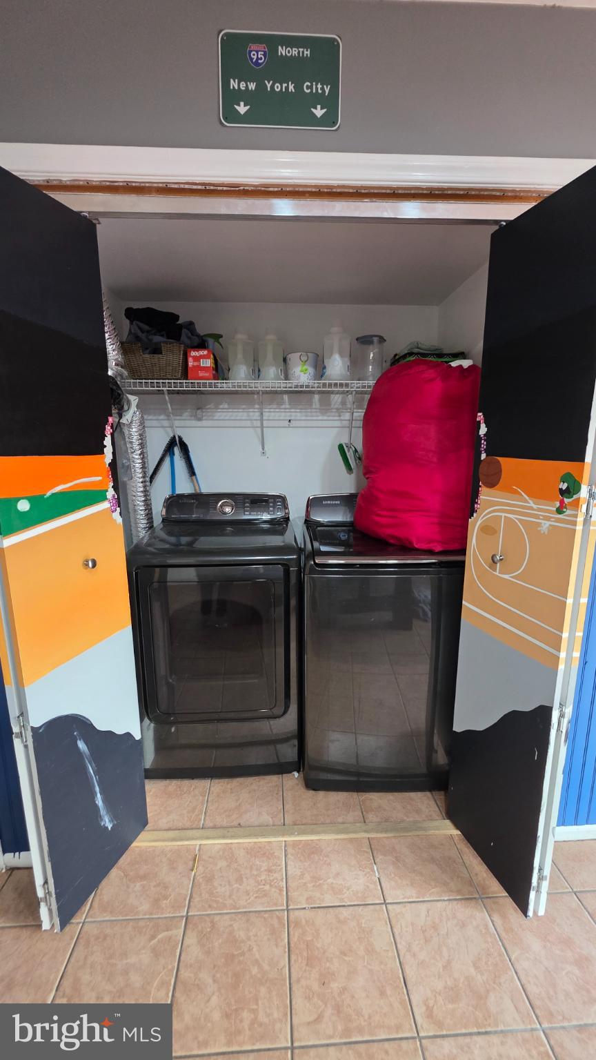 HIGHLAND VILLAS - Residential