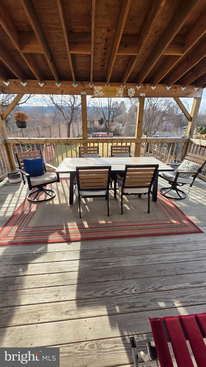 HIGHLAND VILLAS - Residential