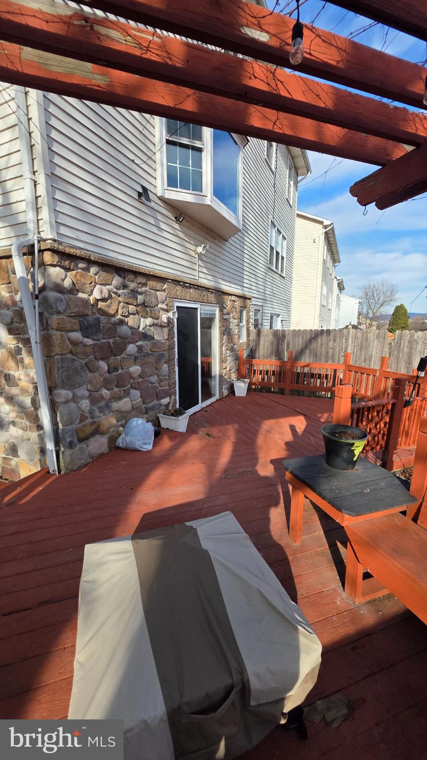 HIGHLAND VILLAS - Residential