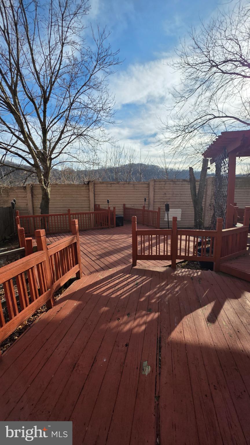 HIGHLAND VILLAS - Residential