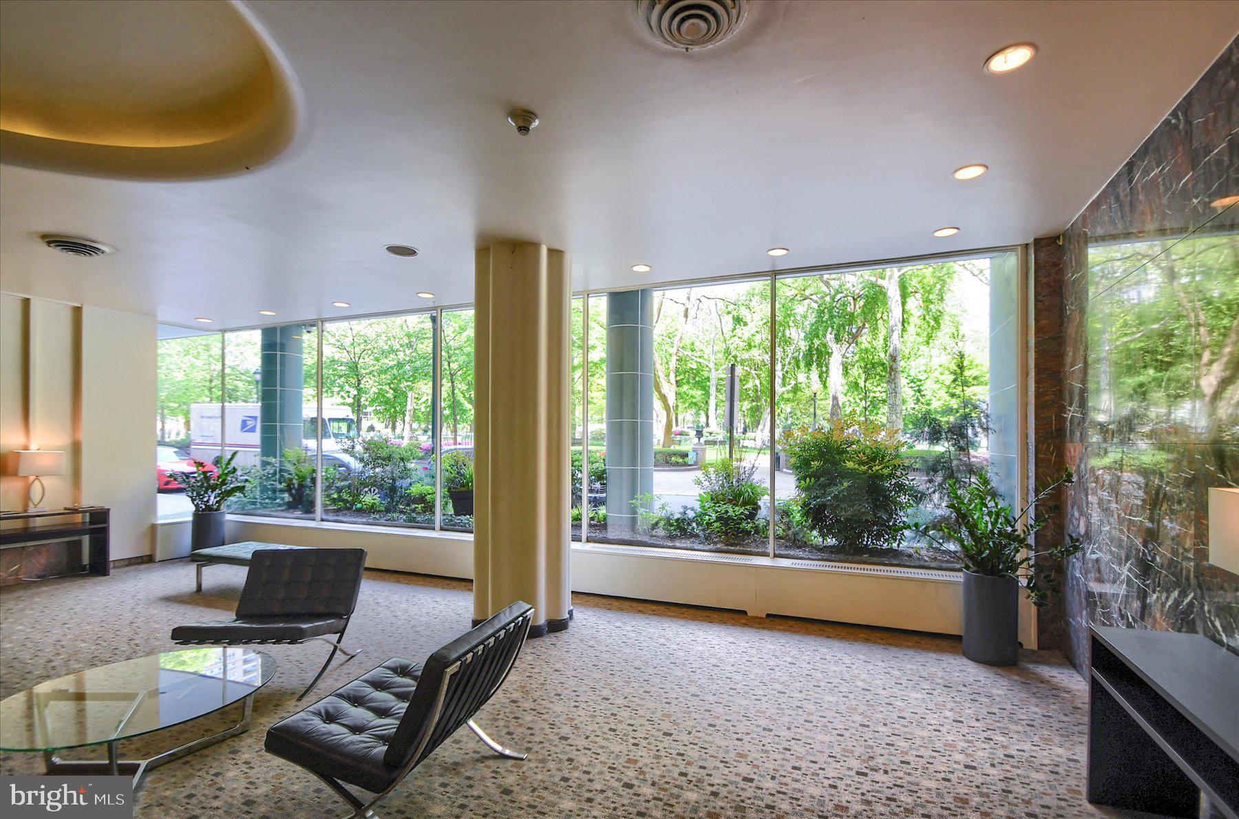 RITTENHOUSE SQUARE - Residential