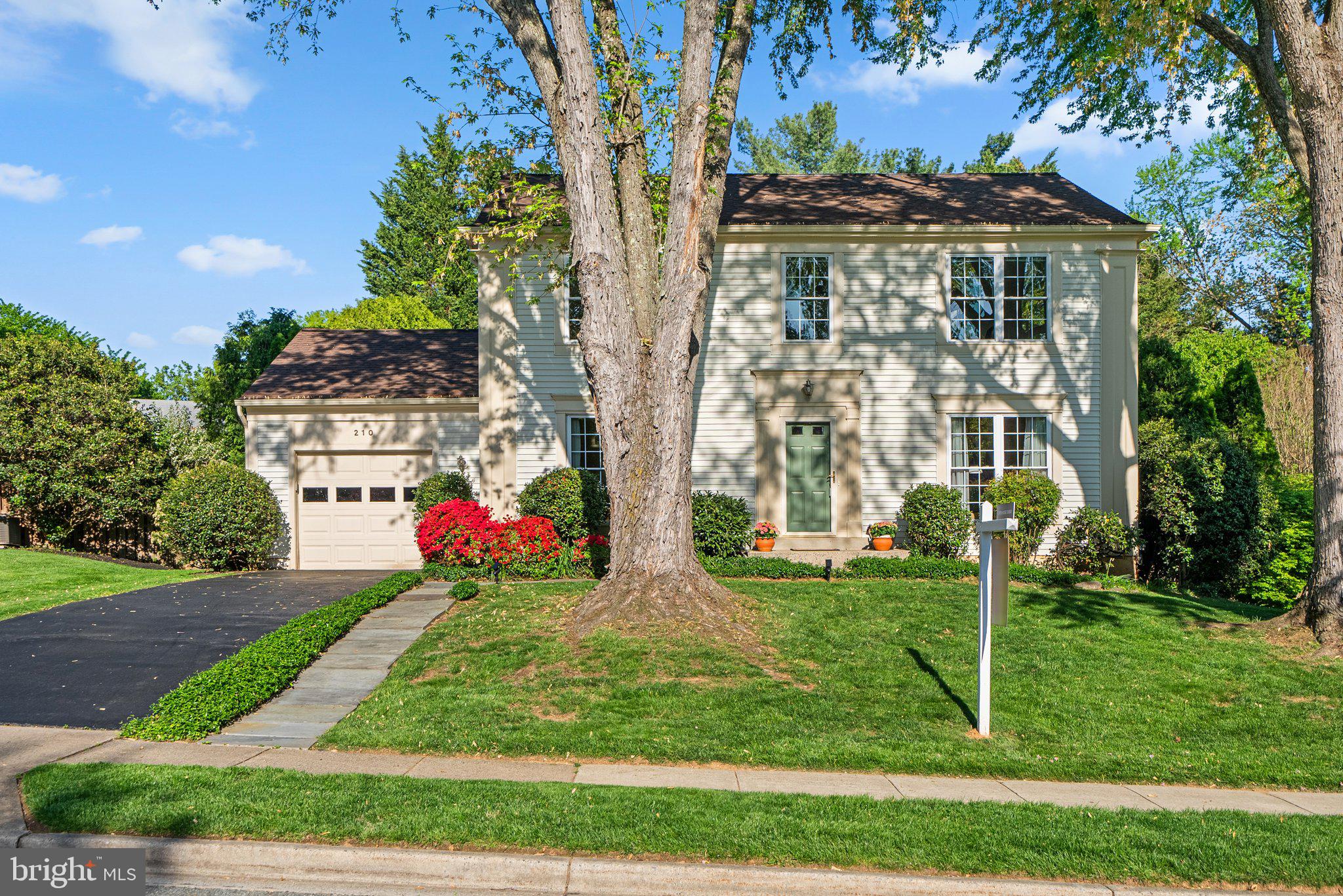 PHEASANT RUN - Residential