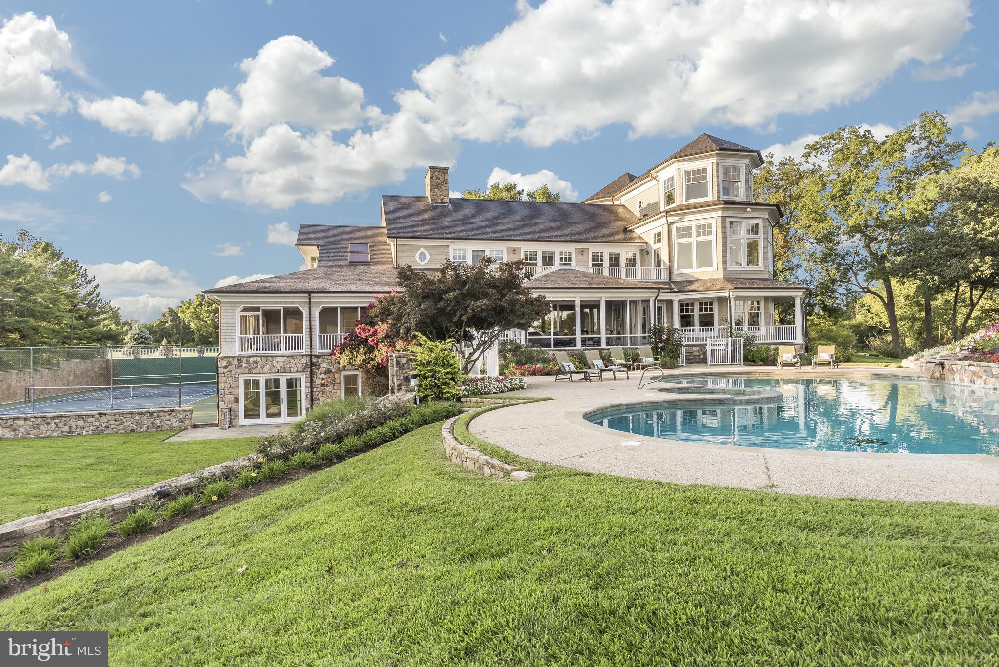 MAIDSTONE FARM - Residential