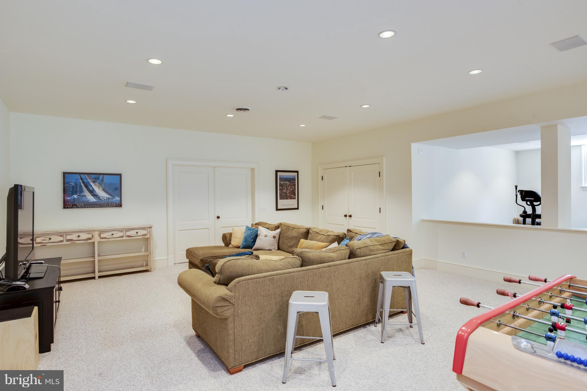 MAIDSTONE FARM - Residential