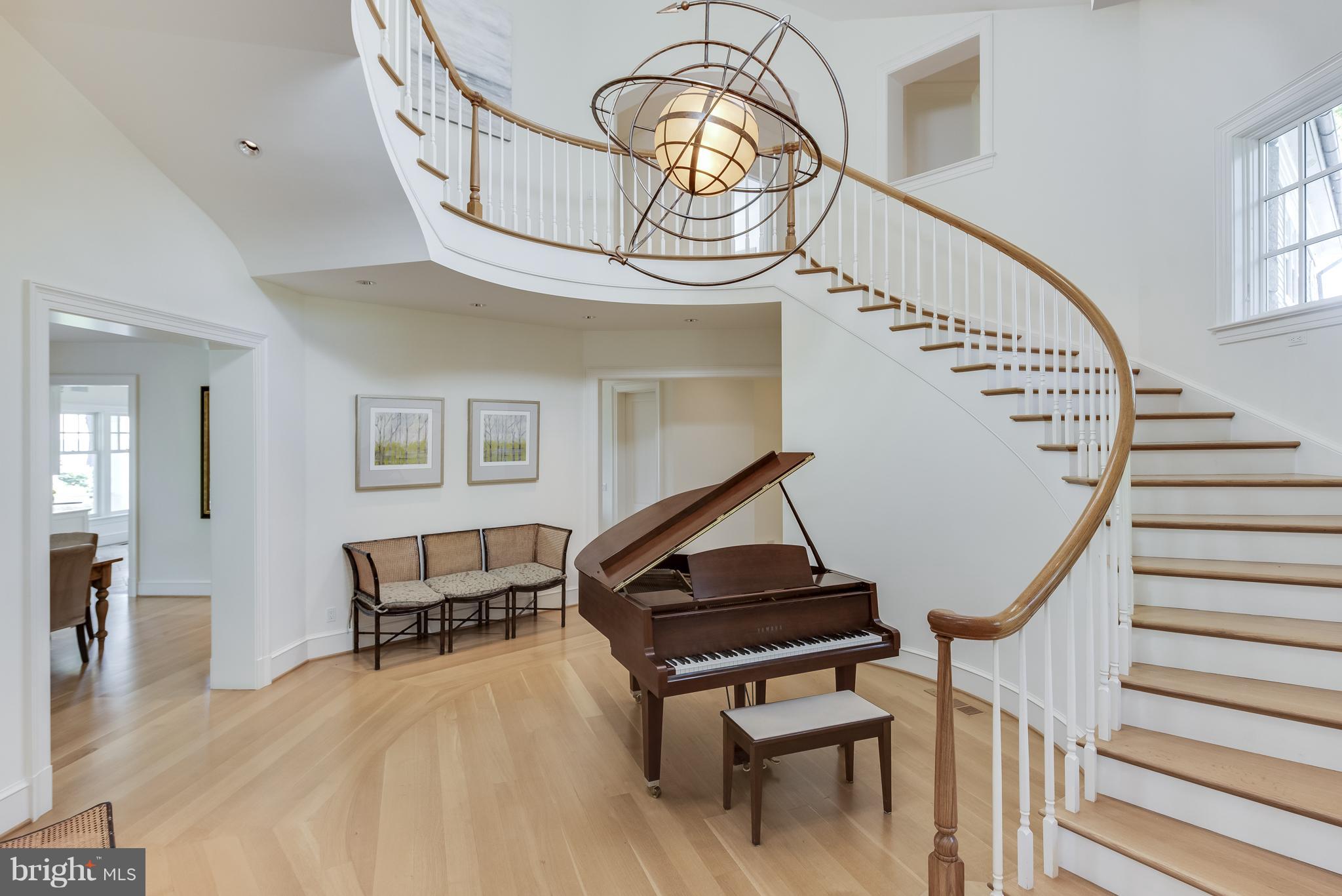 MAIDSTONE FARM - Residential