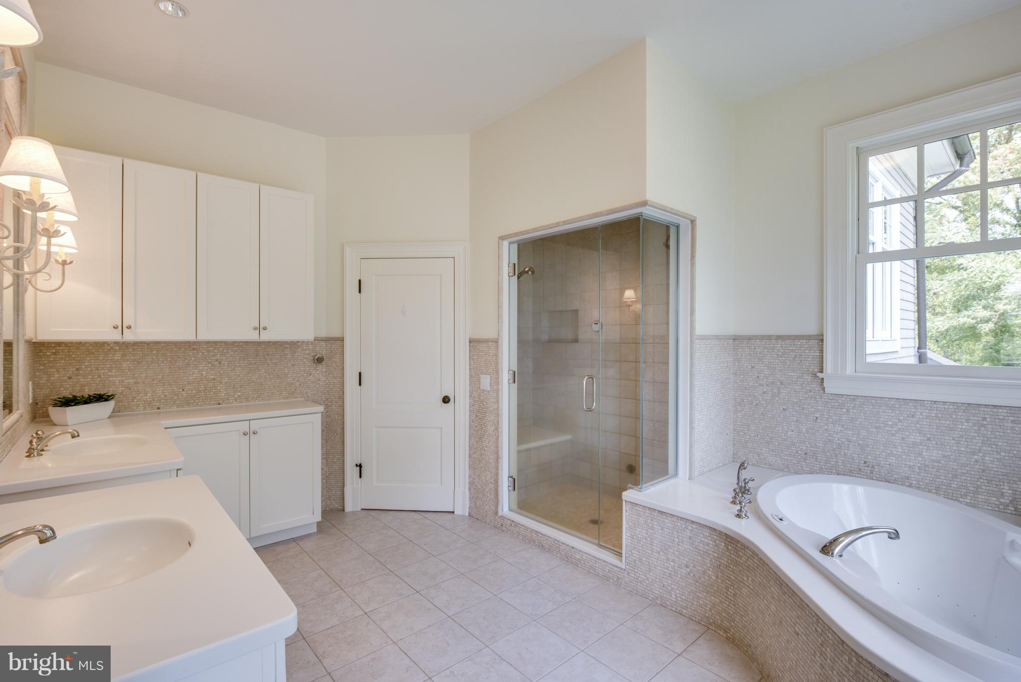 MAIDSTONE FARM - Residential