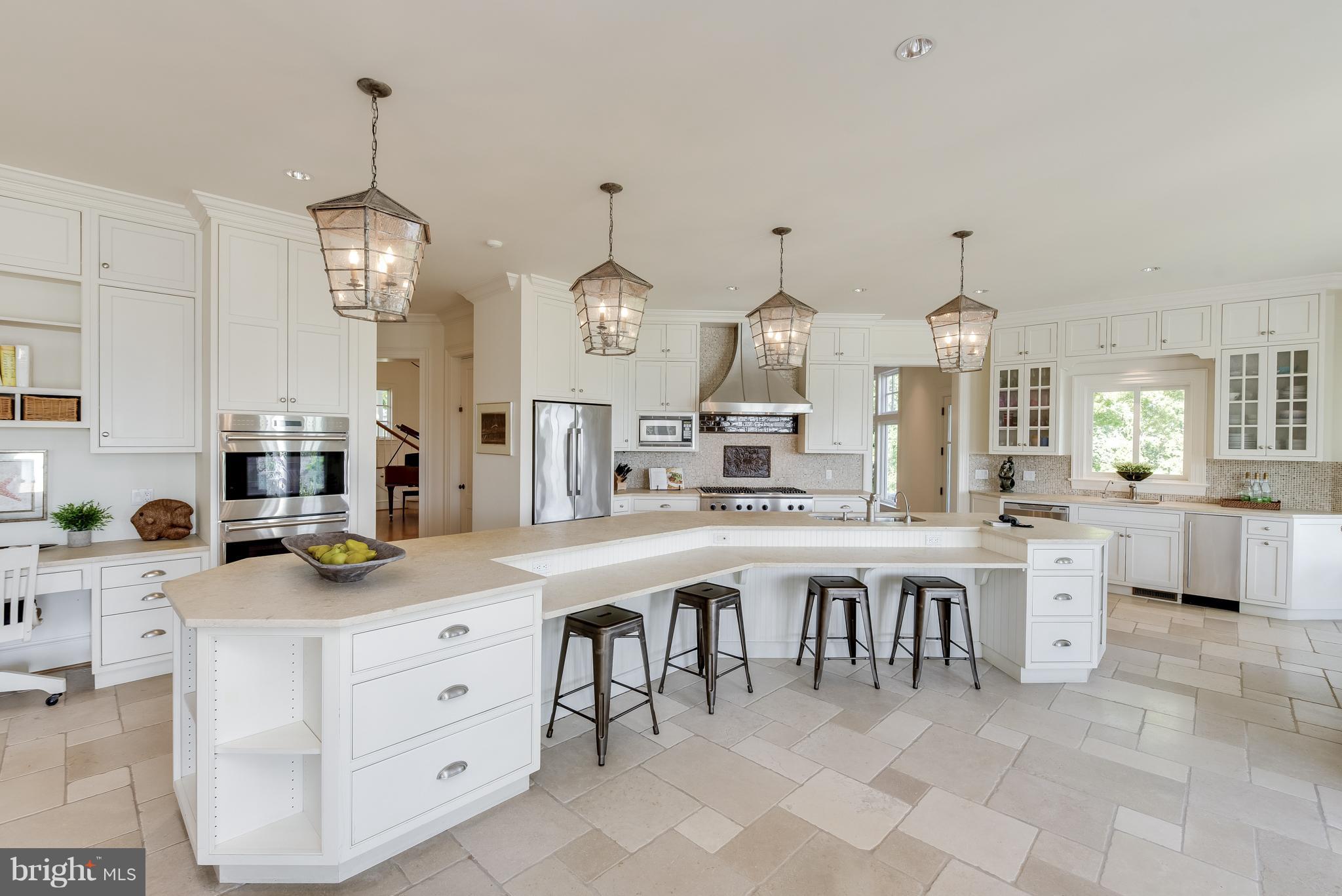 MAIDSTONE FARM - Residential