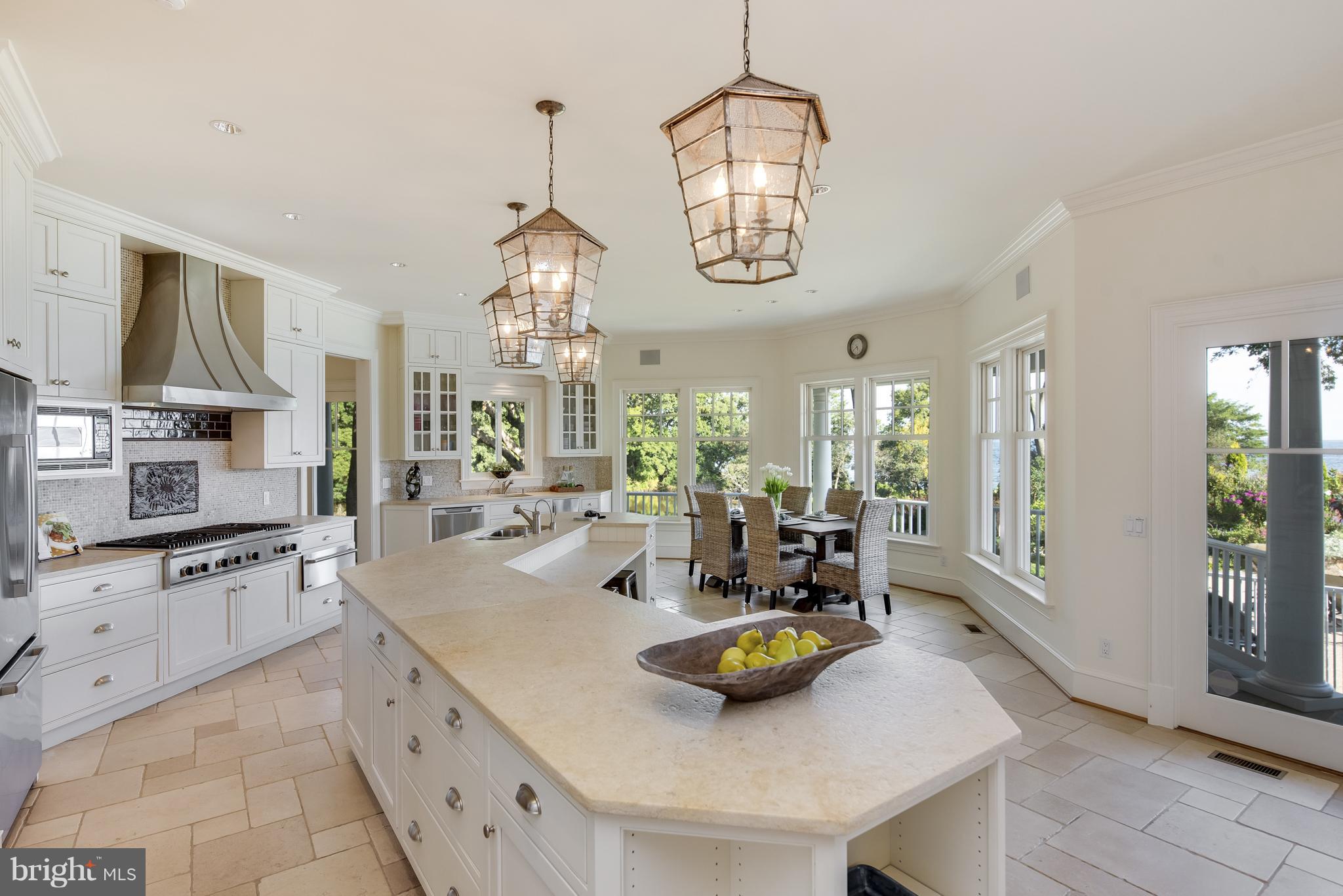 MAIDSTONE FARM - Residential