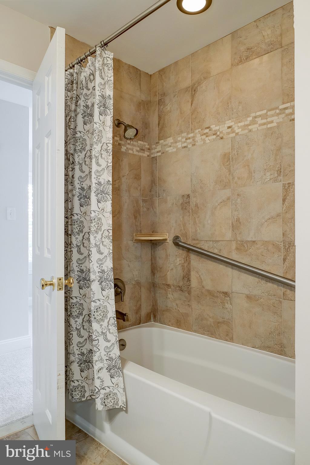 BRISTOL HOUSE - Residential