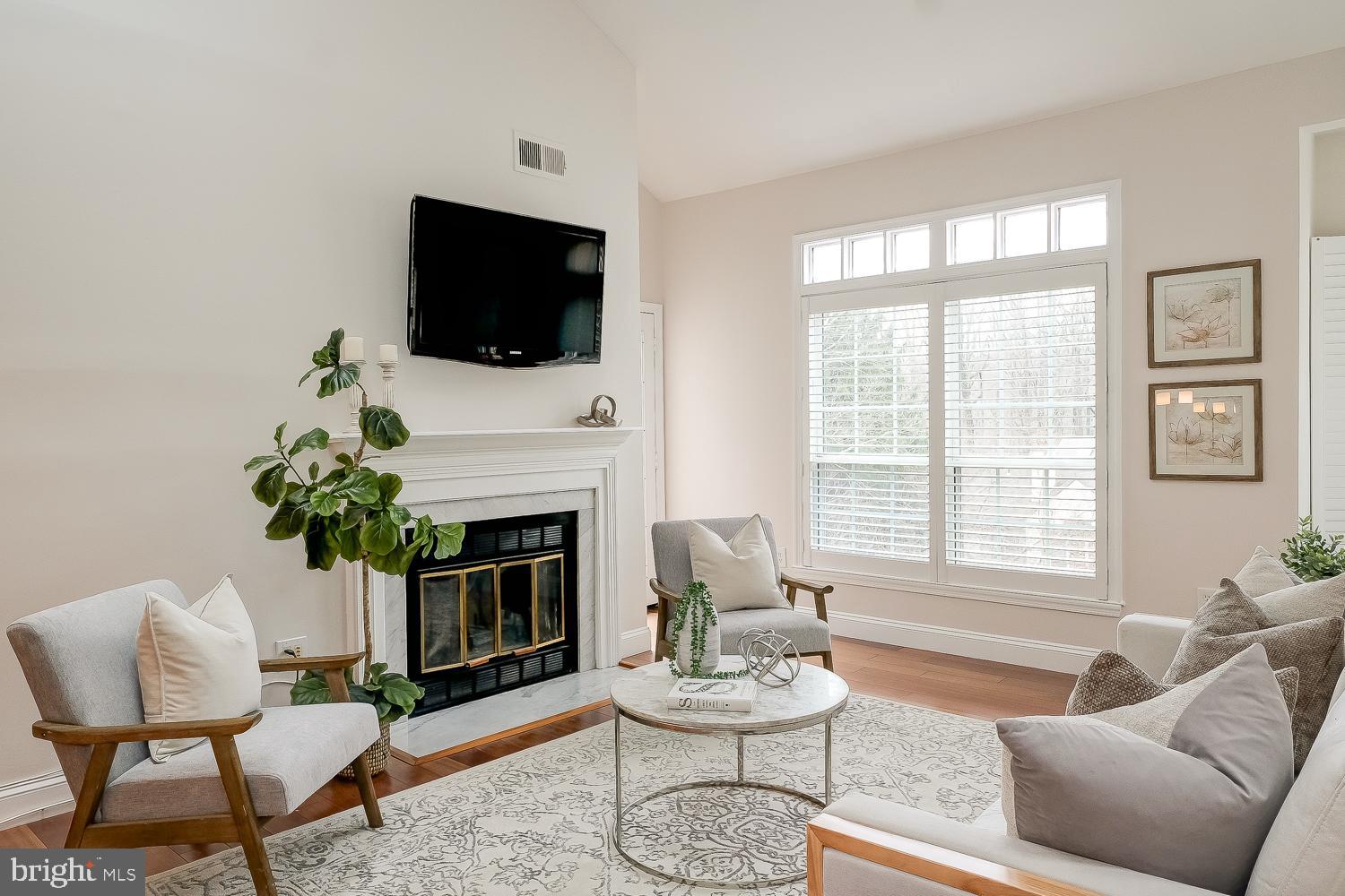 BRISTOL HOUSE - Residential