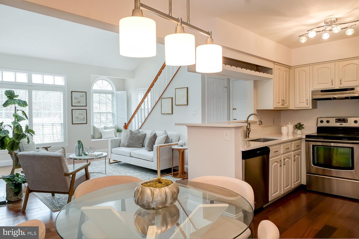 BRISTOL HOUSE - Residential