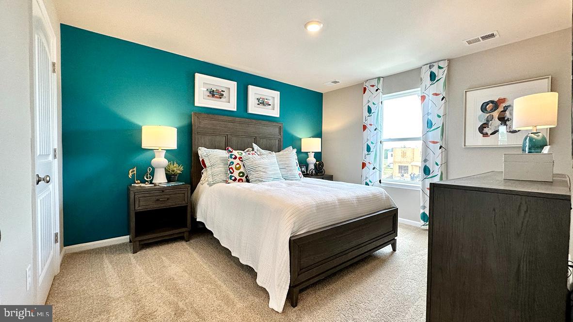 HERITAGE TRACE - Residential