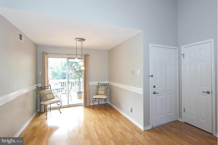 FOUNTAINS AT MCLEAN - Residential