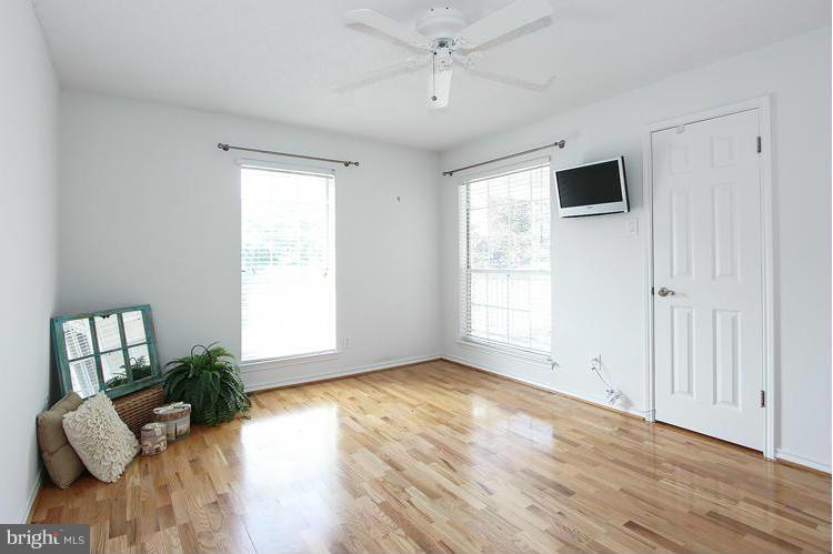 FOUNTAINS AT MCLEAN - Residential