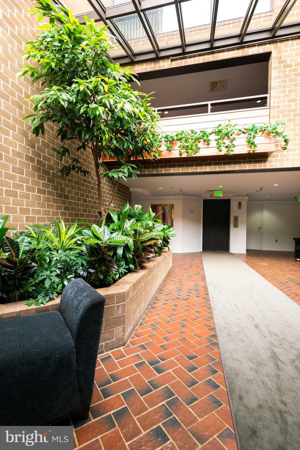 ANNEN WOODS - Residential