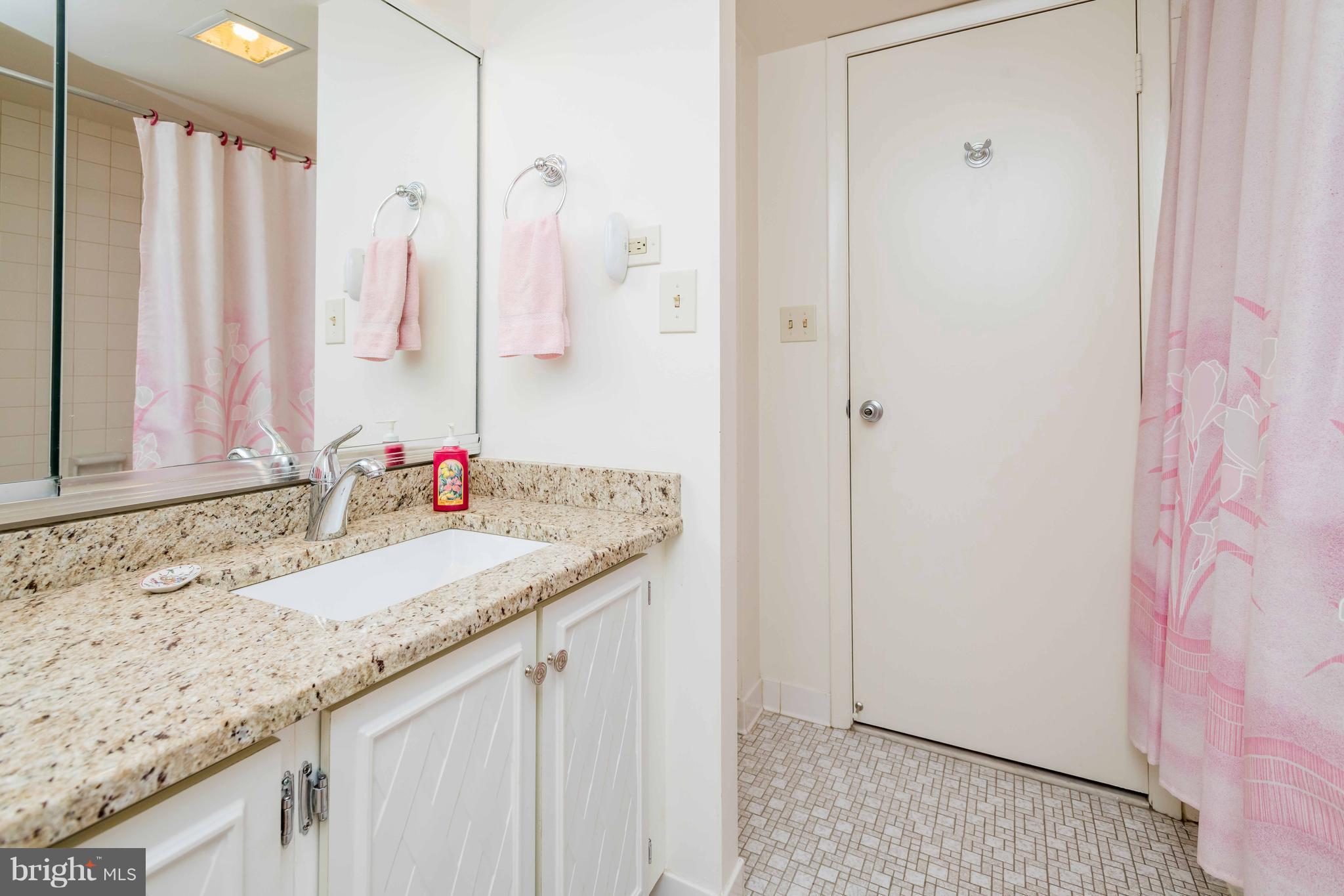 ANNEN WOODS - Residential