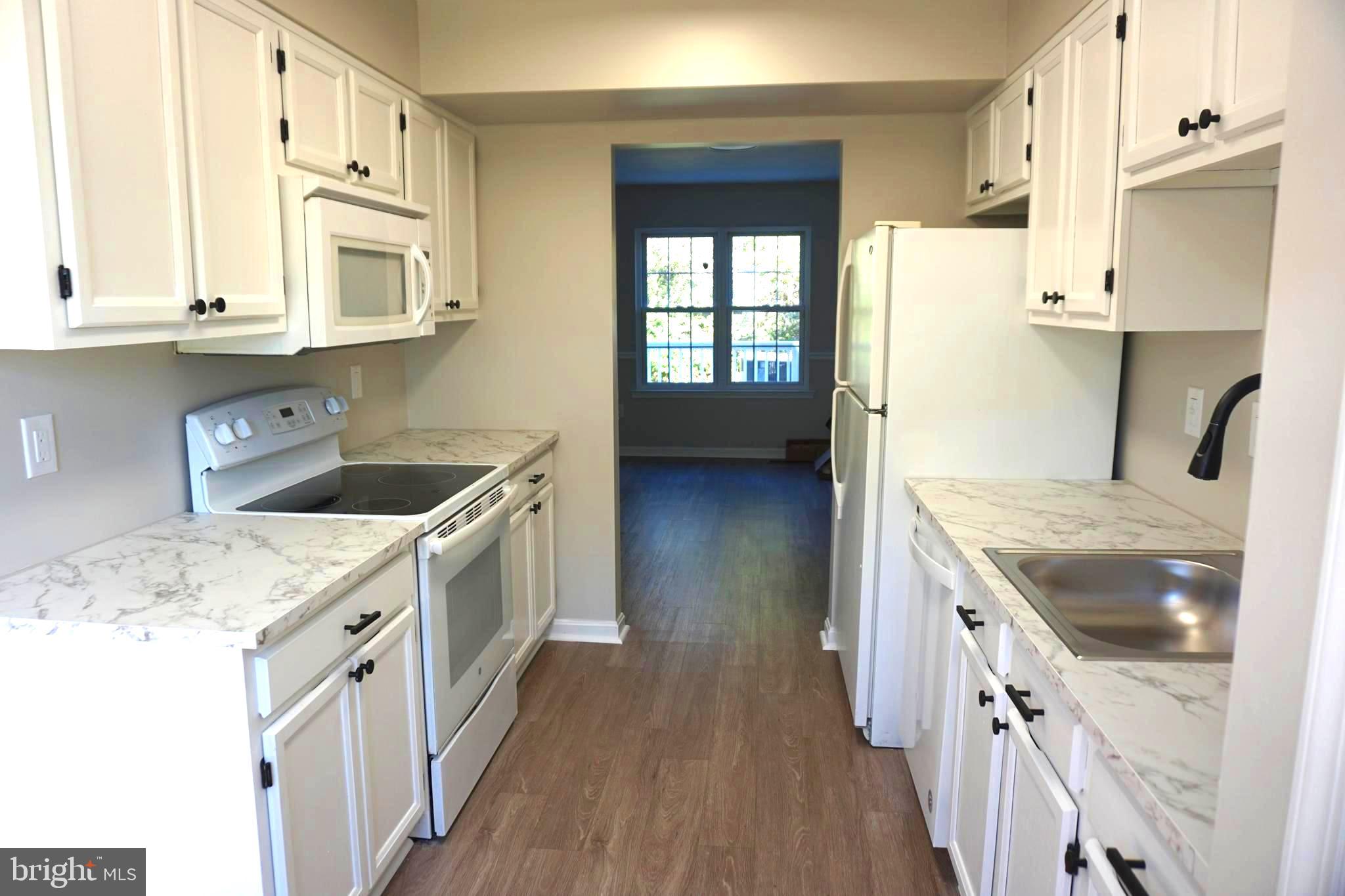 AVONDALE RUN - Residential