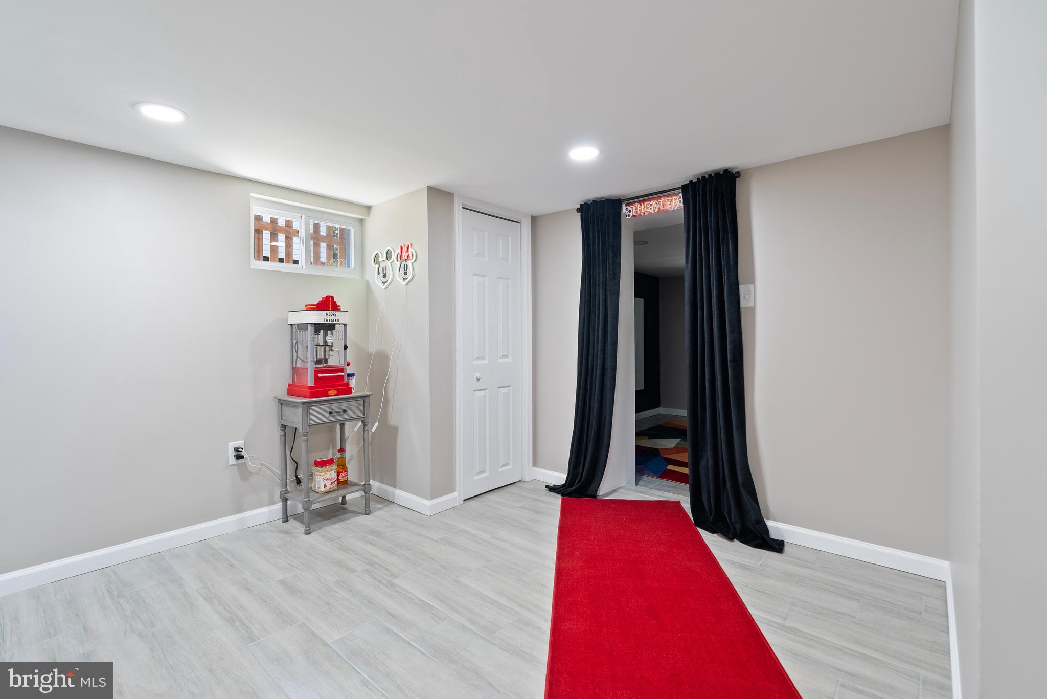 INDIAN SPRING PARK - Residential