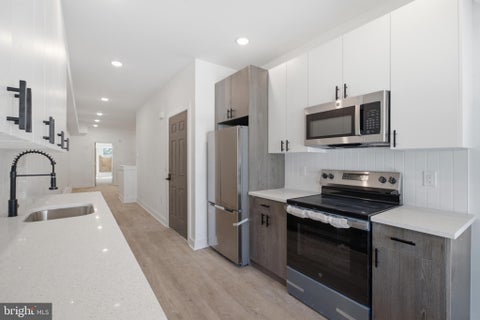 Condo For Rent - 669 N 39th Street #1<br/> Philadelphia County, PHILADELPHIA, PA 19104