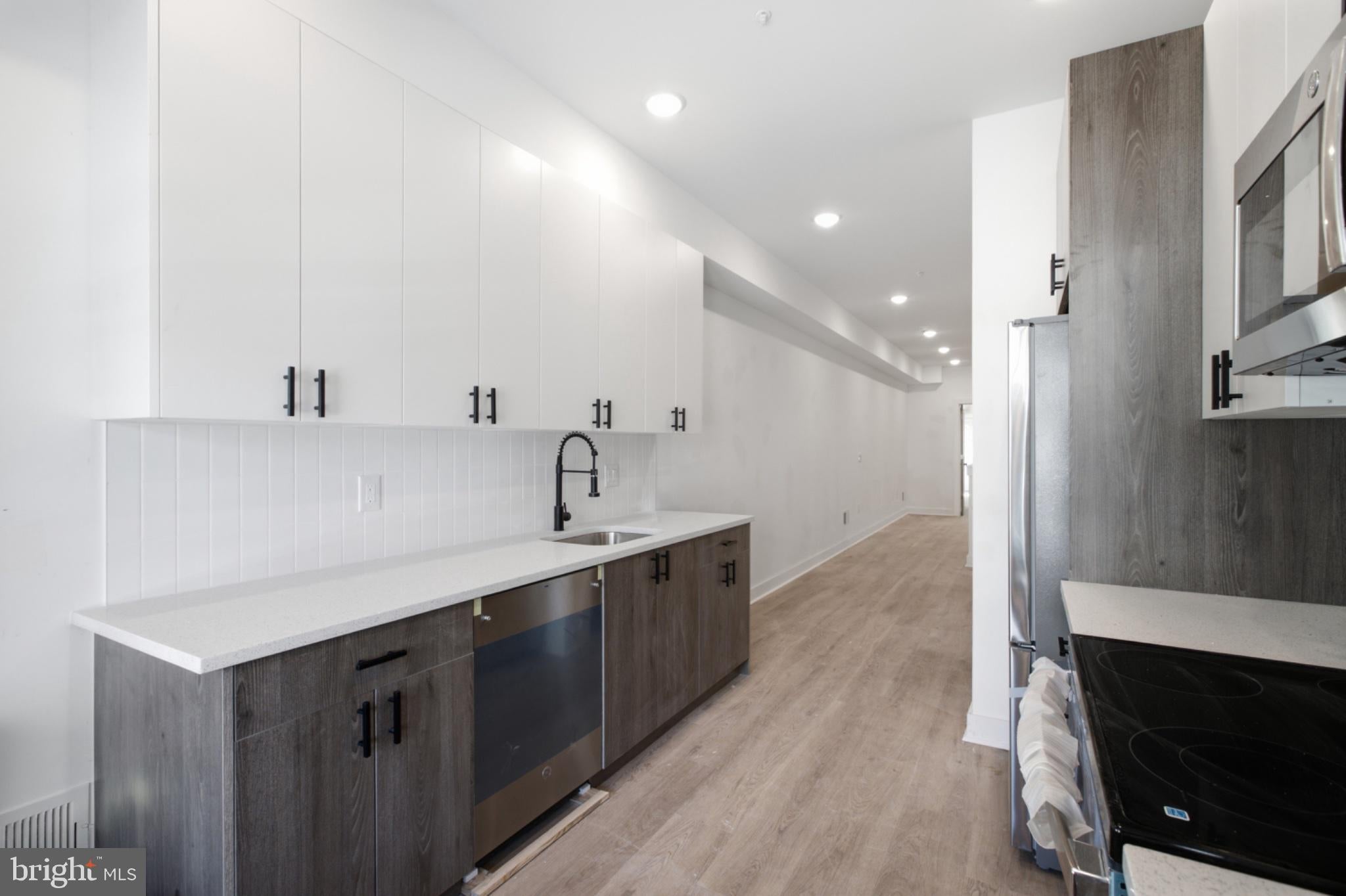 669 N 39TH STREET 1
