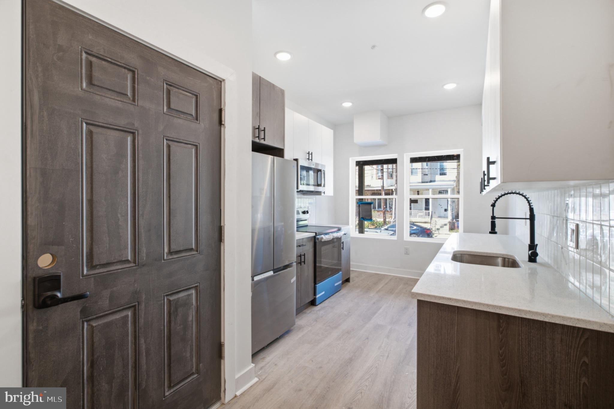 669 N 39TH STREET 1