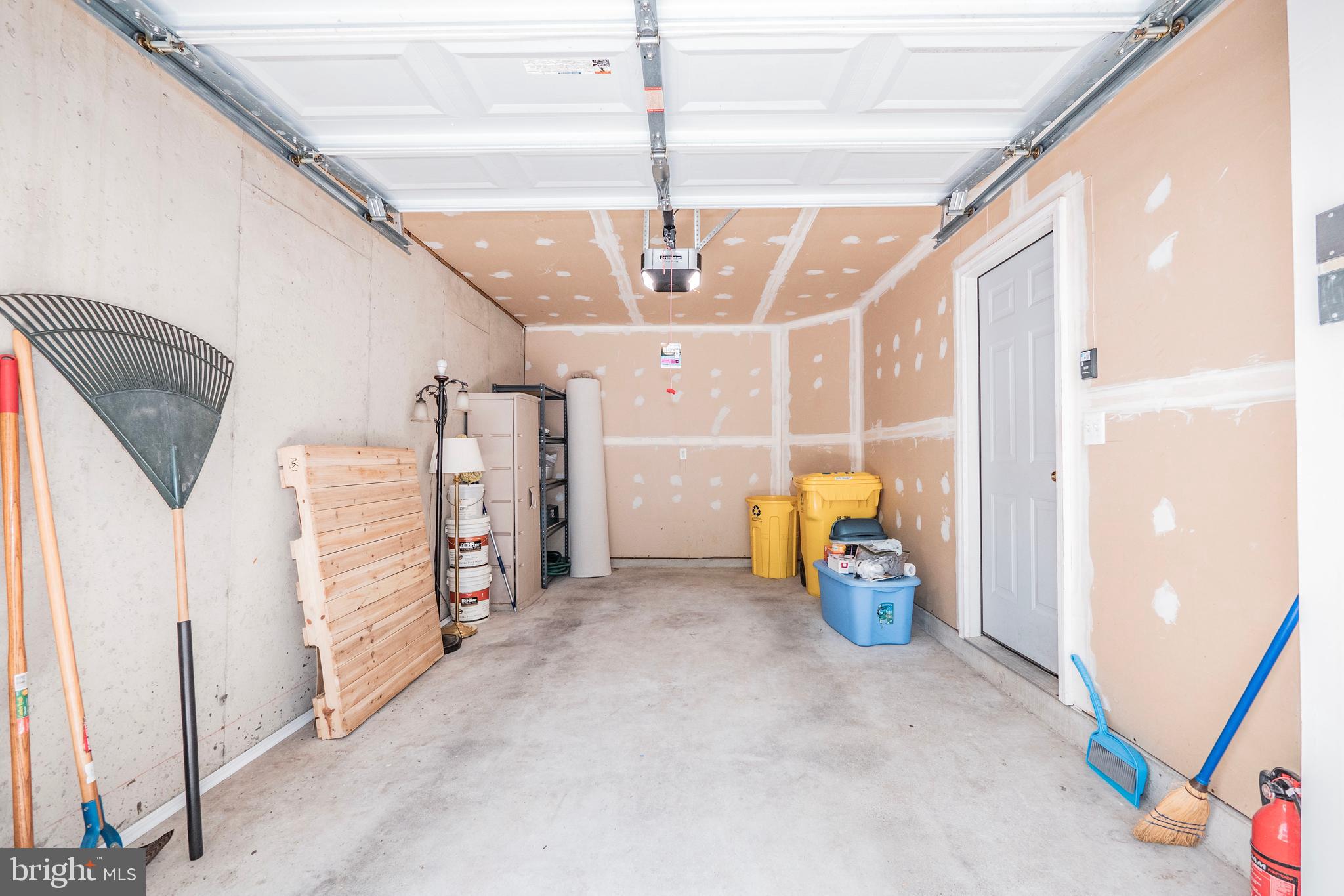 FARMINGTON VILLAGE - Residential