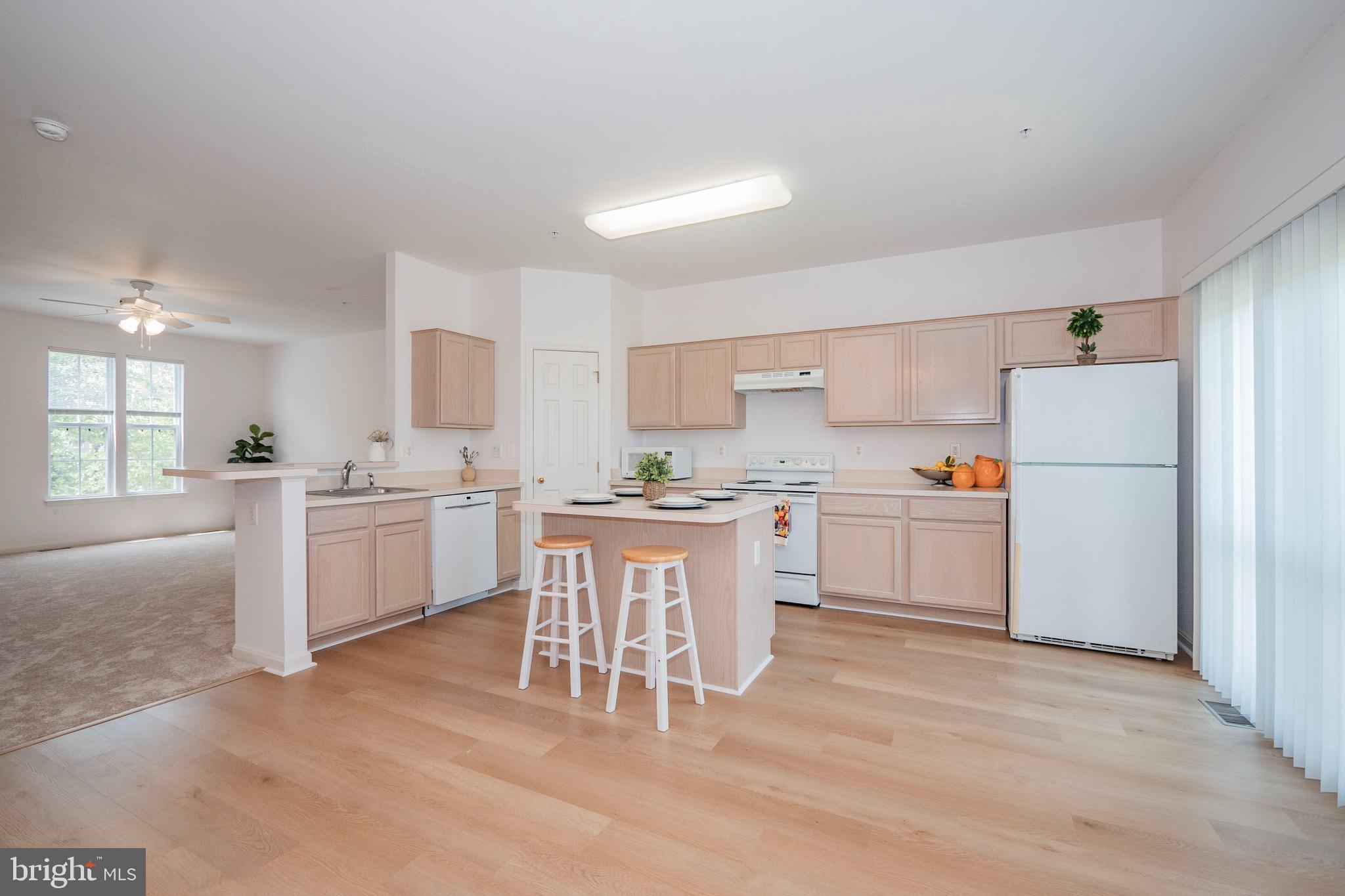 FARMINGTON VILLAGE - Residential