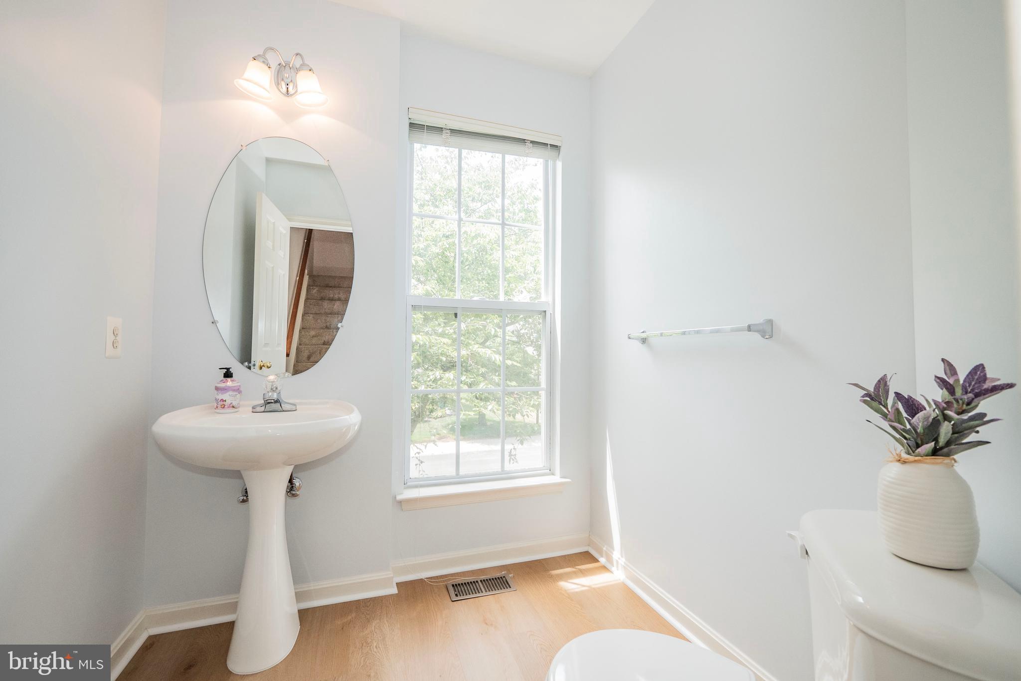 FARMINGTON VILLAGE - Residential