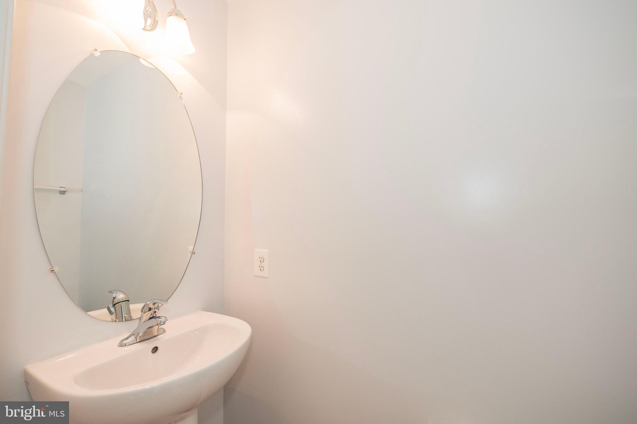 FARMINGTON VILLAGE - Residential