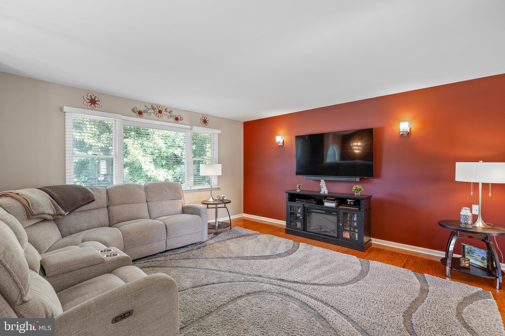 677 MEETINGHOUSE ROAD