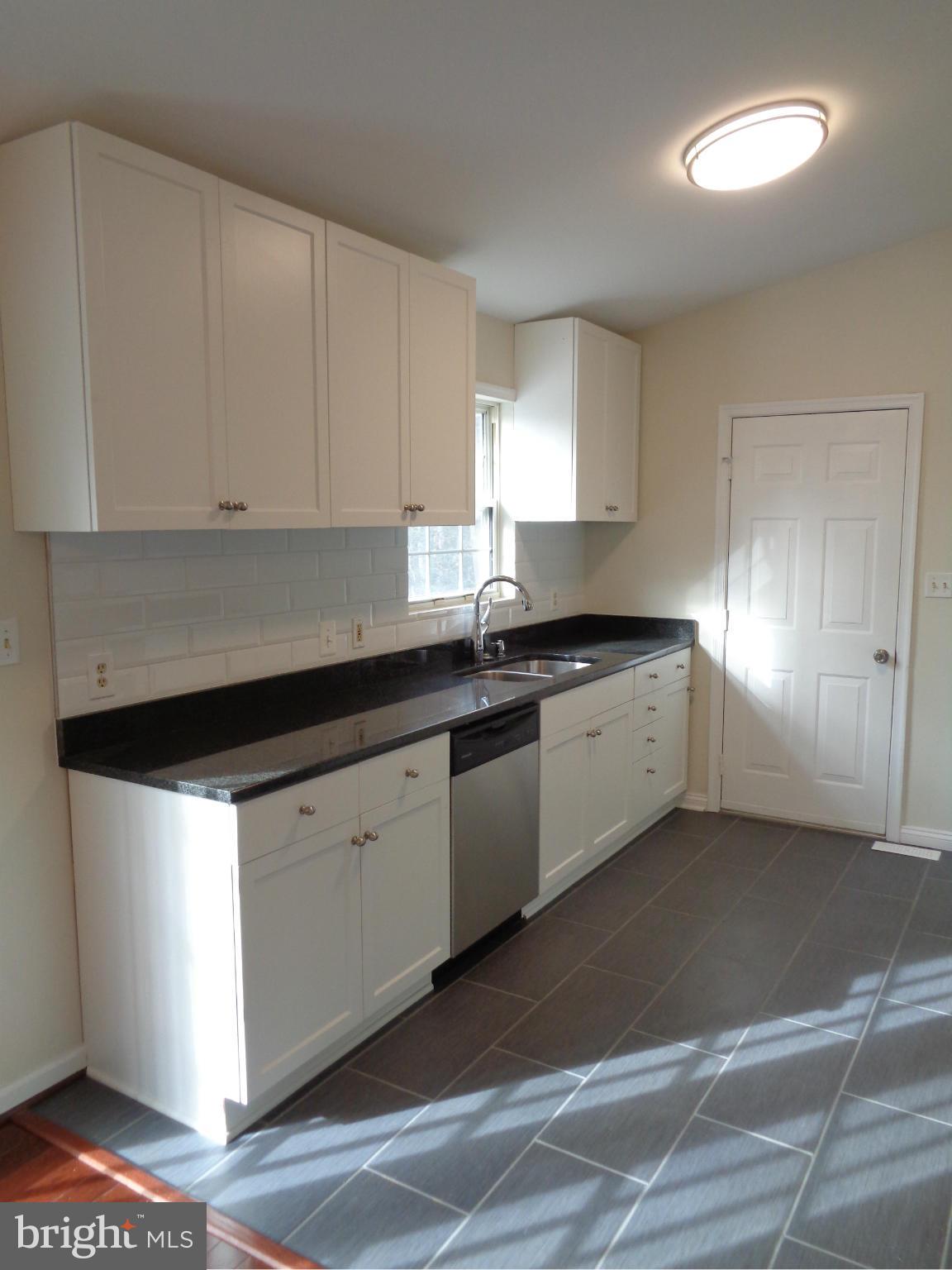 WHITE SANDS - Residential