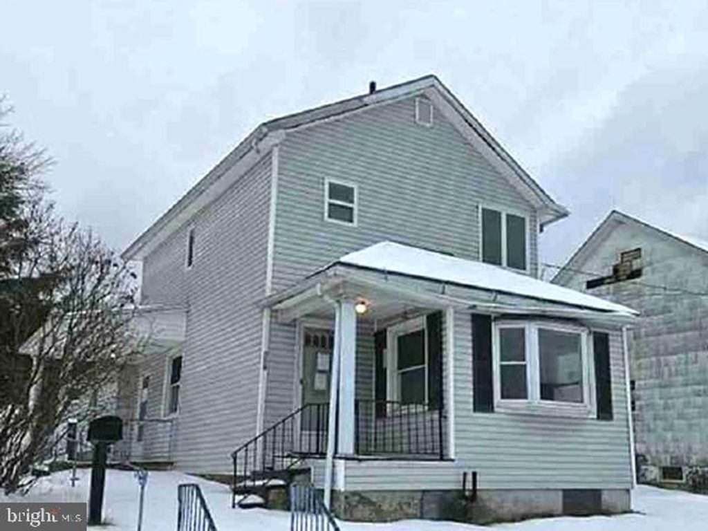 Photo of 719 Railroad Street, FOREST CITY, PA 18421 (MLS # PASU2000140)