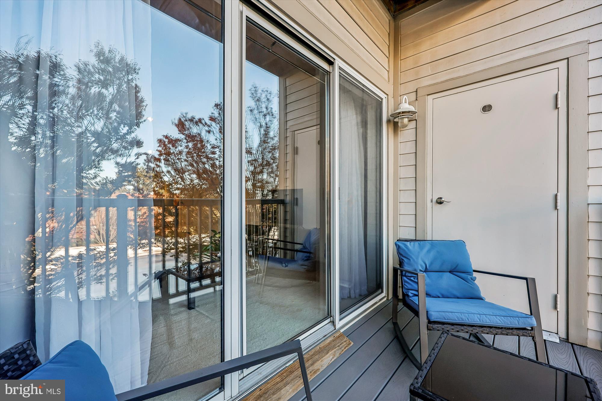 8045 AT SILVER SPRING METRO - Residential