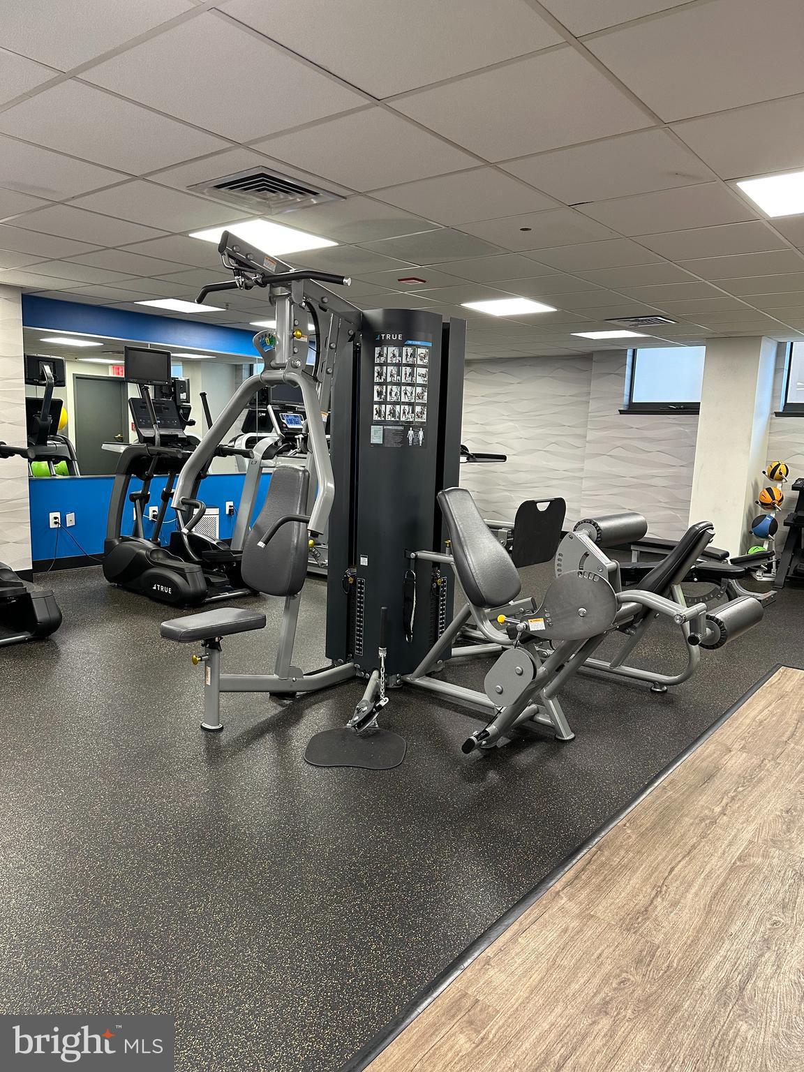 CRESCENT PLAZA - Residential