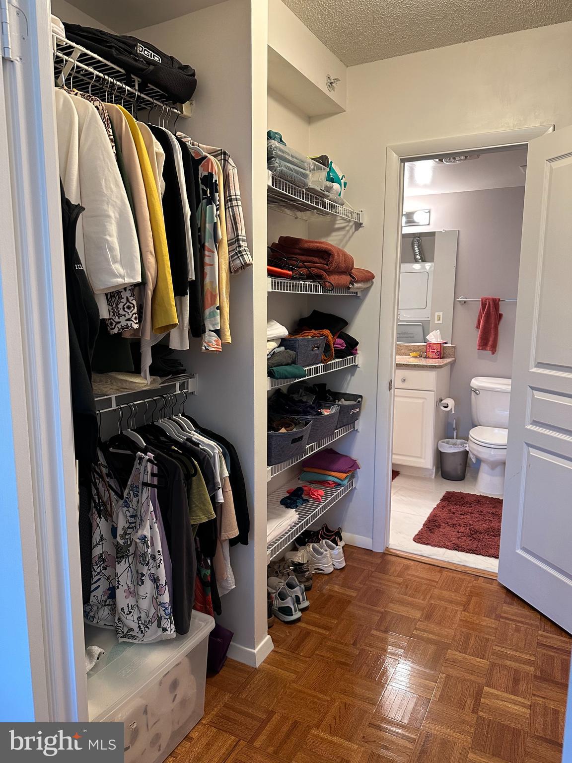 CRESCENT PLAZA - Residential