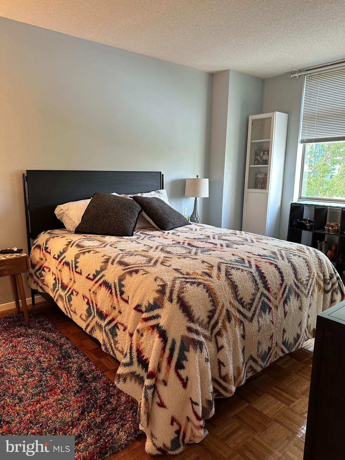 CRESCENT PLAZA - Residential