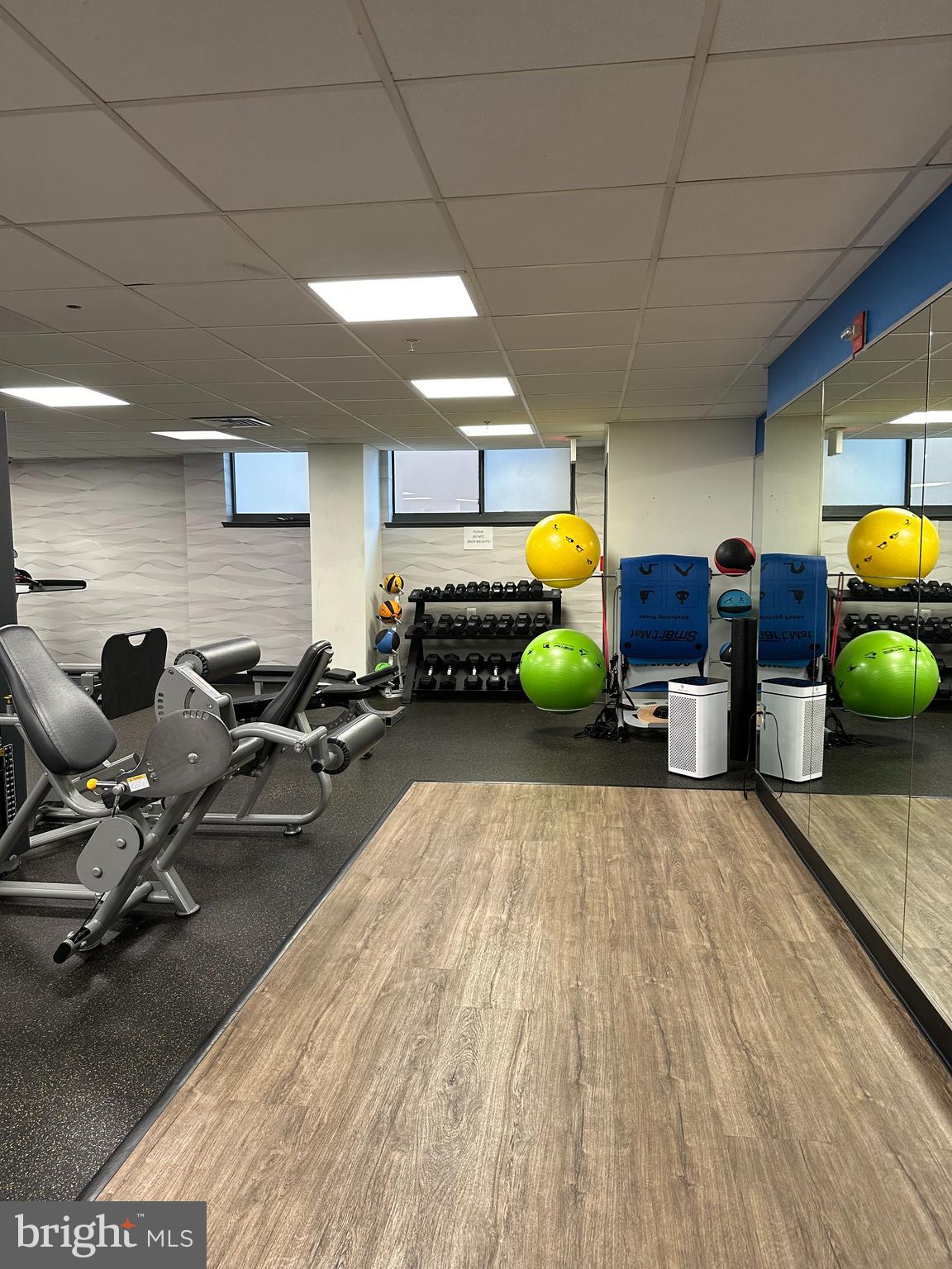 CRESCENT PLAZA - Residential