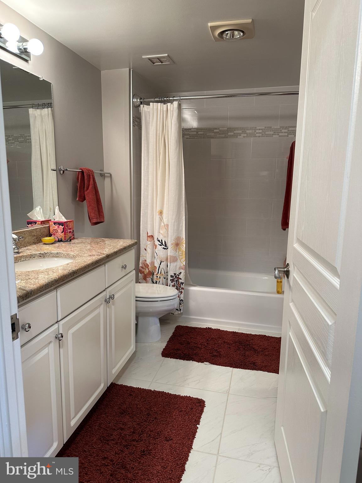 CRESCENT PLAZA - Residential