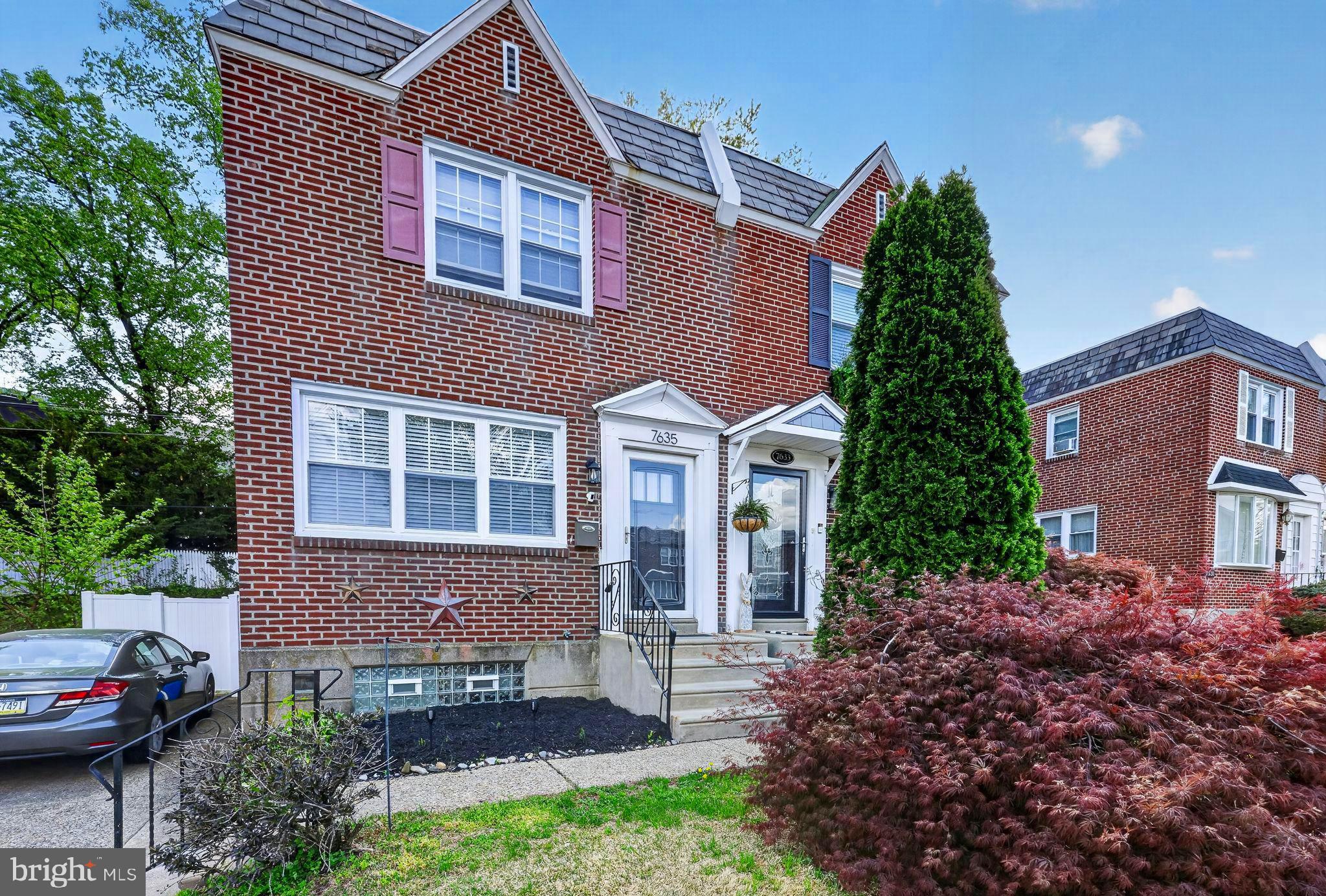 FOX CHASE - Residential