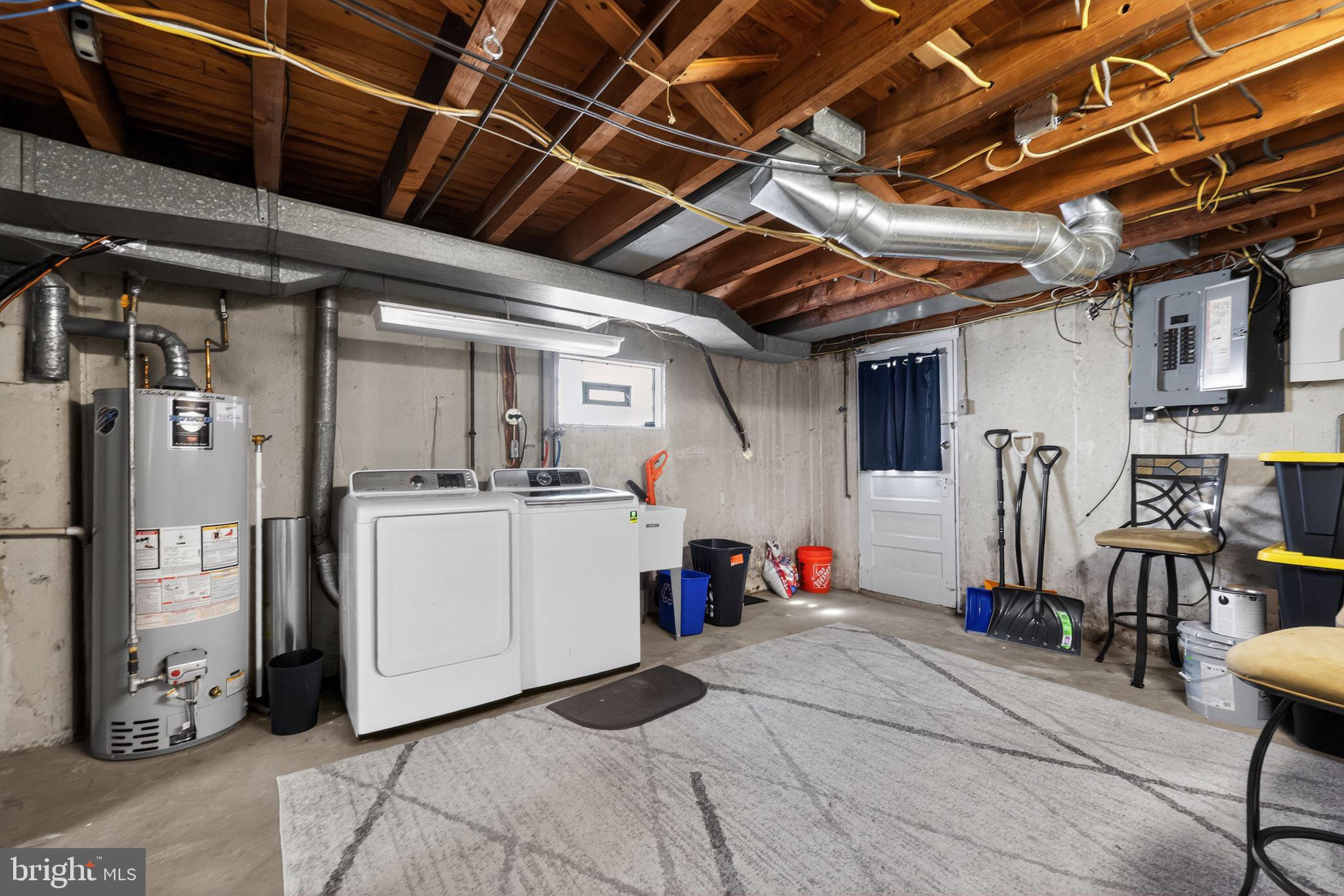 FOX CHASE - Residential