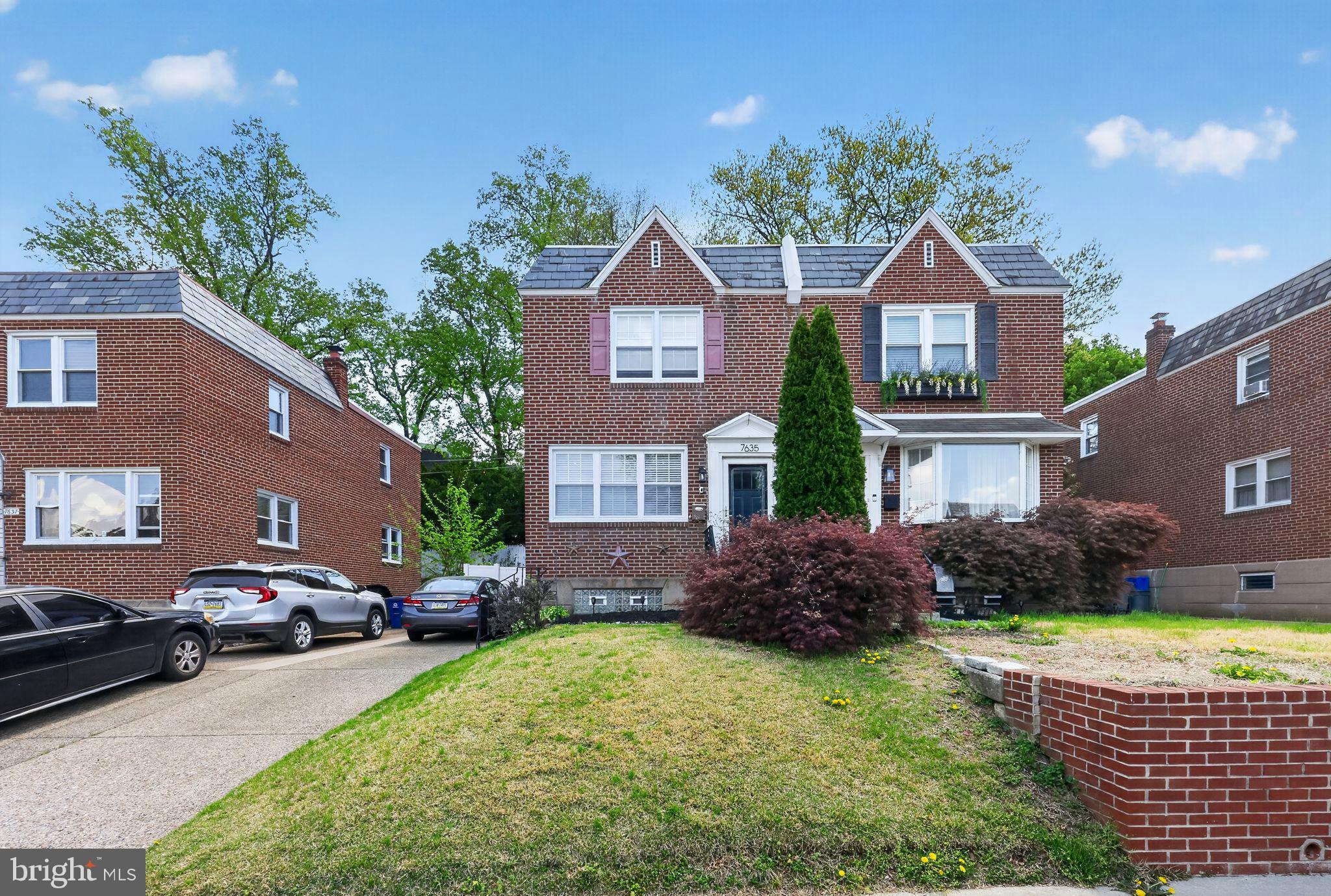 FOX CHASE - Residential