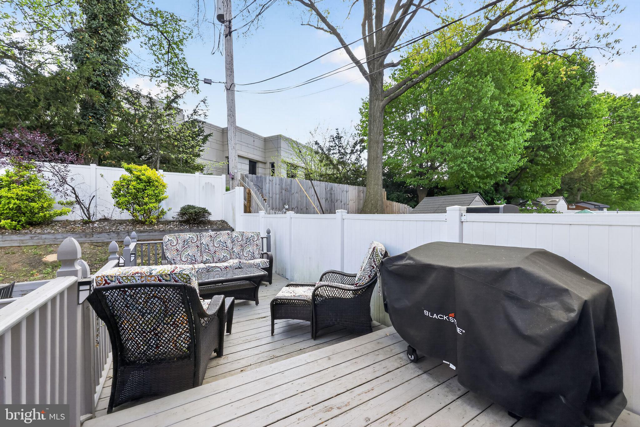 FOX CHASE - Residential