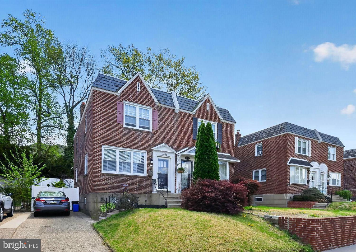 FOX CHASE - Residential