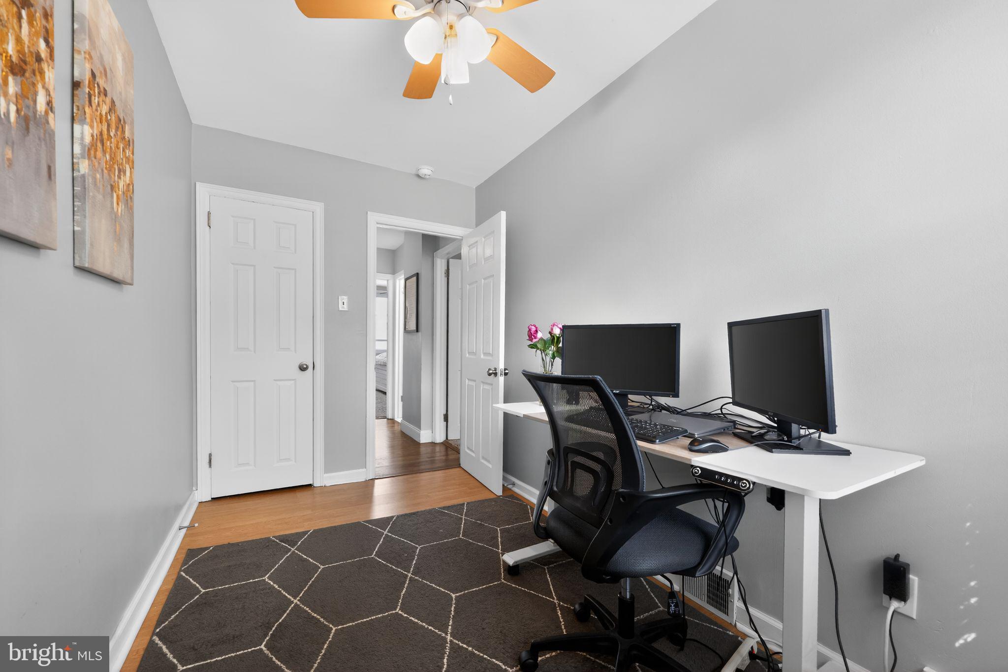 FOX CHASE - Residential