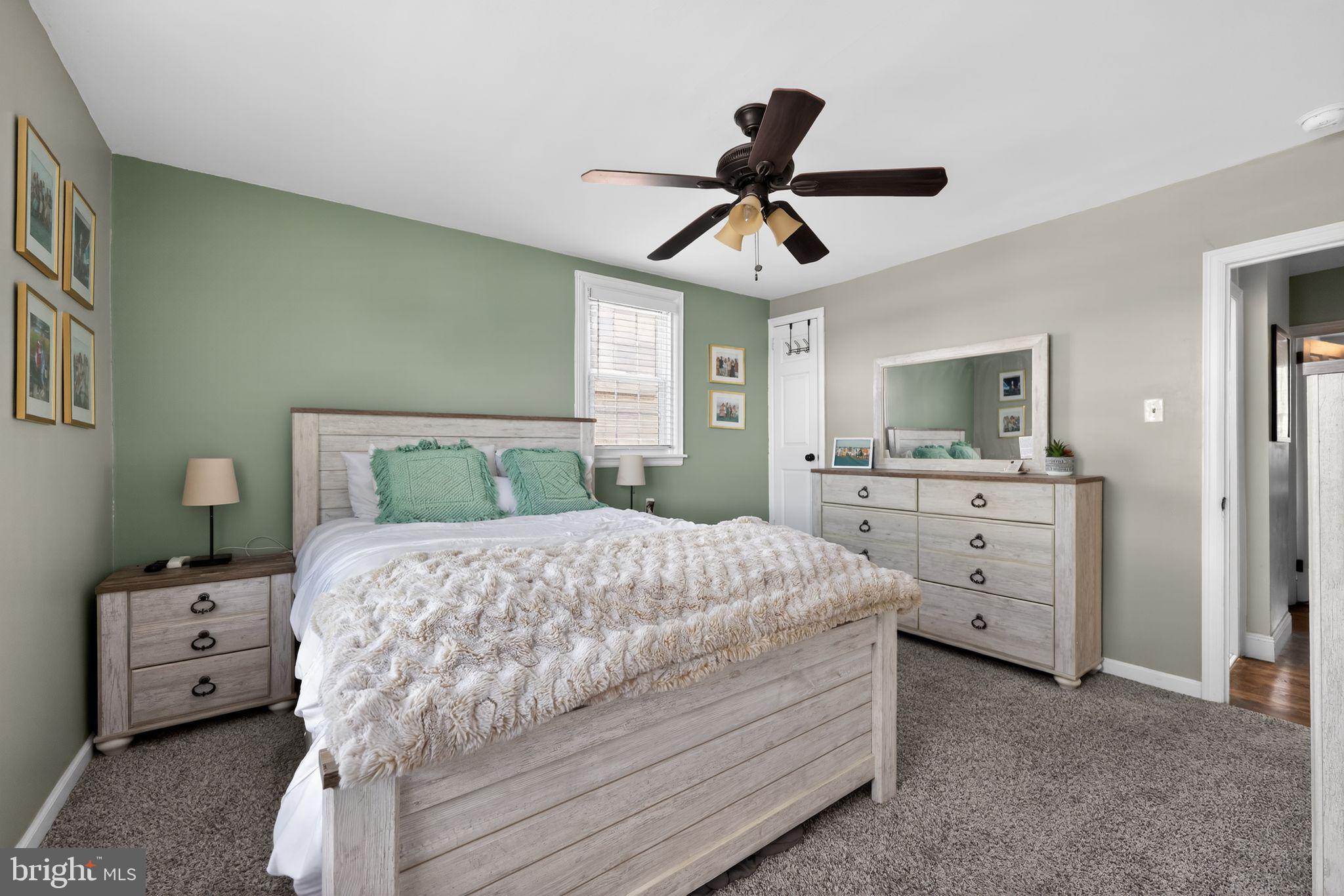 FOX CHASE - Residential